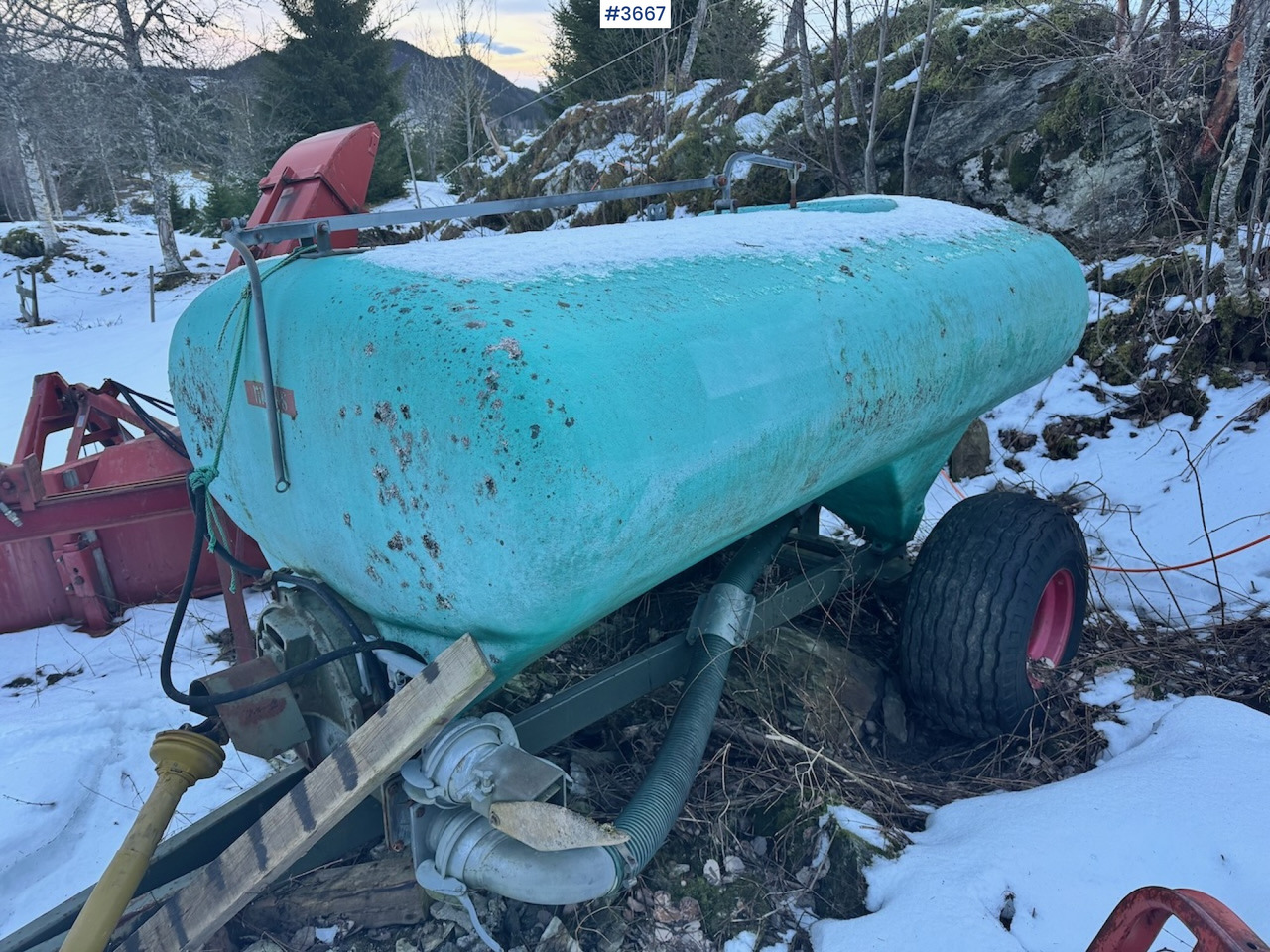 Gjødselvogn m/ kraftoverføringsaksel - Lietevaunu: kuva Gjødselvogn m/ kraftoverføringsaksel - Lietevaunu Gjødselvogn m/ kraftoverføringsaksel - Lietevaunu: kuva Gjødselvogn m/ kraftoverføringsaksel - Lietevaunu
