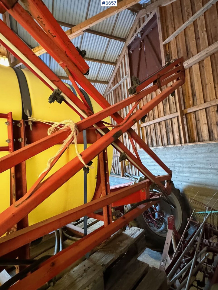 Hardi field sprayer, 8 meters - Kasvinsuojeluruisku: kuva Hardi field sprayer, 8 meters - Kasvinsuojeluruisku Hardi field sprayer, 8 meters - Kasvinsuojeluruisku: kuva Hardi field sprayer, 8 meters - Kasvinsuojeluruisku