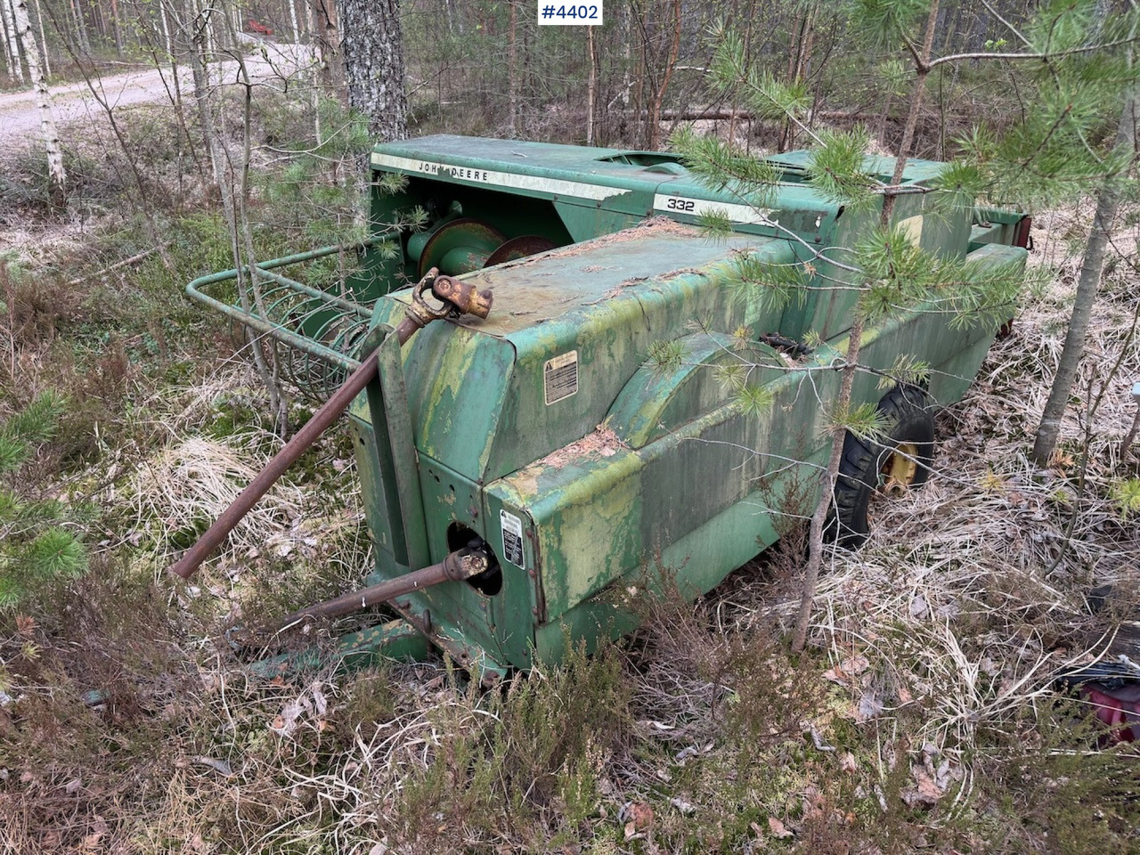 Heinäkone John Deere 332 Square Baler: kuva Heinäkone John Deere 332 Square Baler