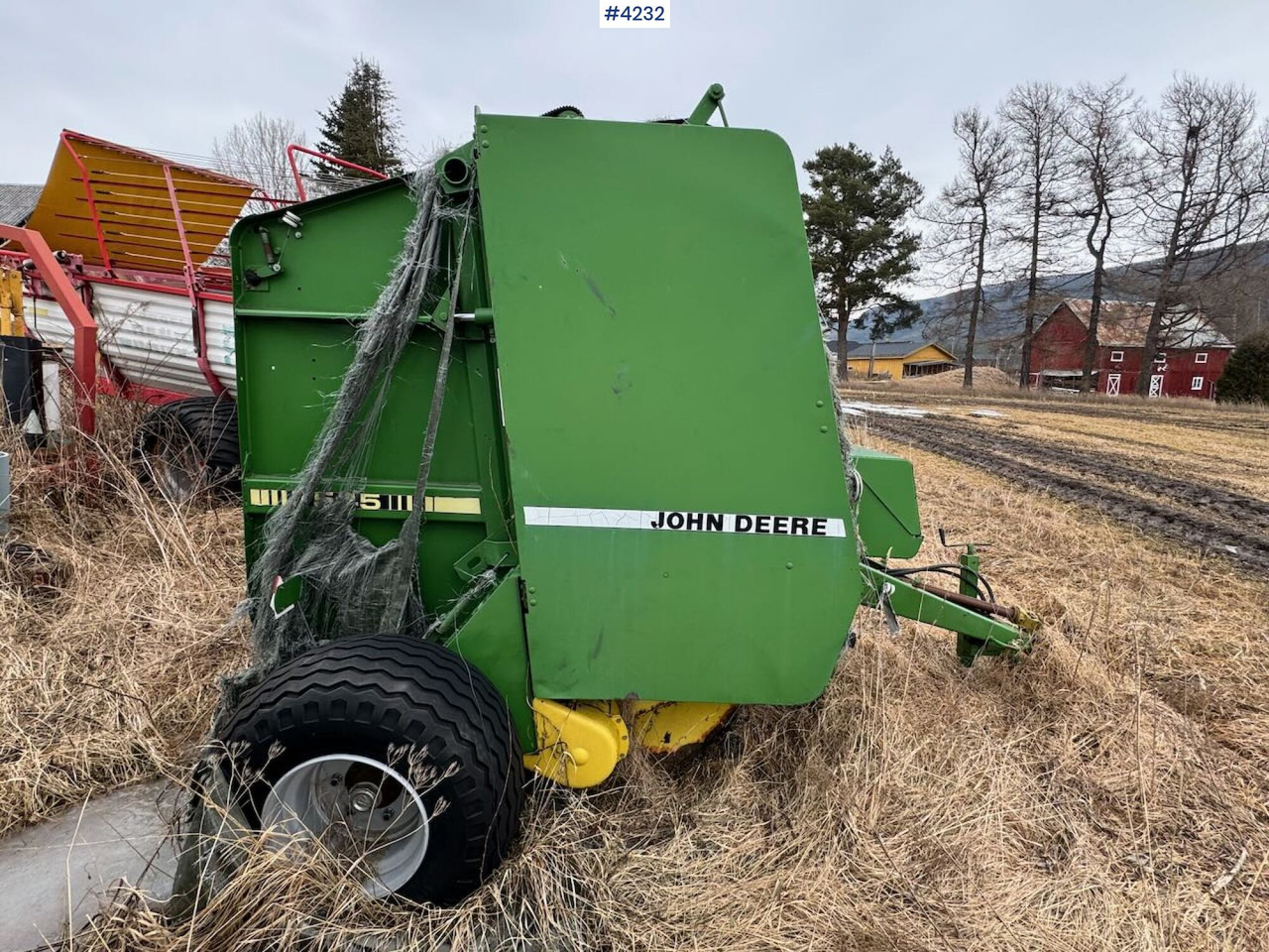 John Deere 545 Round baler - Heinäkone: kuva John Deere 545 Round baler - Heinäkone John Deere 545 Round baler - Heinäkone: kuva John Deere 545 Round baler - Heinäkone