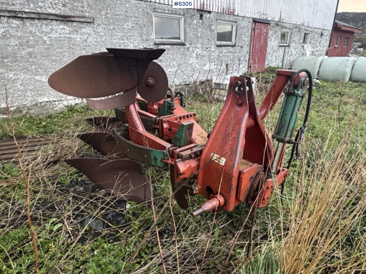 Kverneland 3-furrow reversible plough - Maanmuokkauskone: kuva Kverneland 3-furrow reversible plough - Maanmuokkauskone Kverneland 3-furrow reversible plough - Maanmuokkauskone: kuva Kverneland 3-furrow reversible plough - Maanmuokkauskone