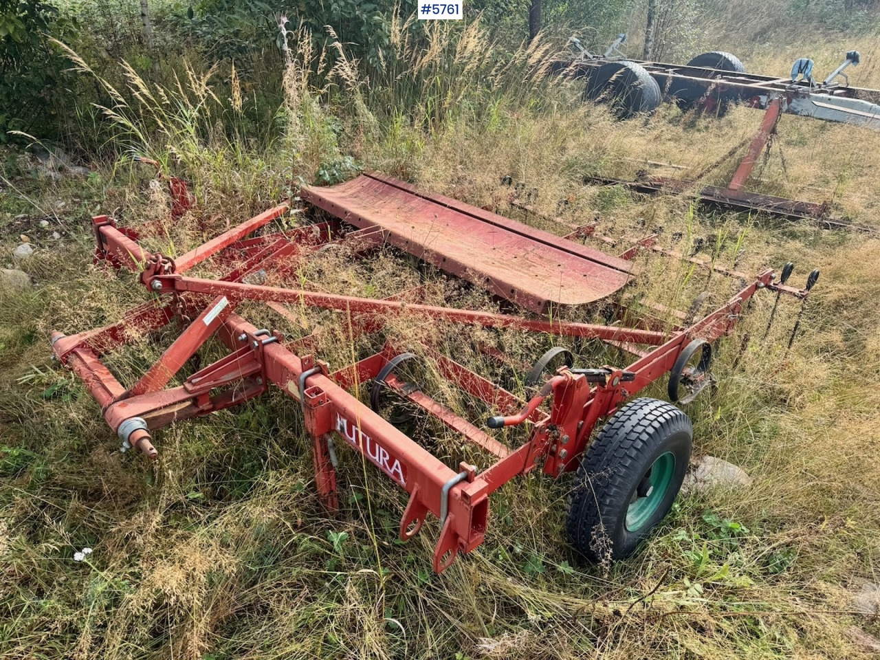Kverneland Futura Harrow. - Maanmuokkauskone: kuva Kverneland Futura Harrow. - Maanmuokkauskone Kverneland Futura Harrow. - Maanmuokkauskone: kuva Kverneland Futura Harrow. - Maanmuokkauskone