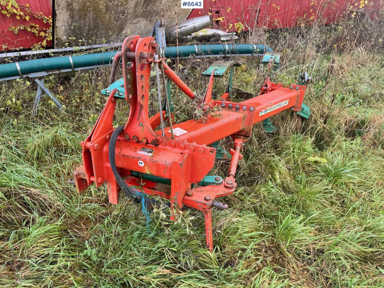 Kverneland Mod A 3 skjærs plog - Maanmuokkauskone: kuva Kverneland Mod A 3 skjærs plog - Maanmuokkauskone Kverneland Mod A 3 skjærs plog - Maanmuokkauskone: kuva Kverneland Mod A 3 skjærs plog - Maanmuokkauskone