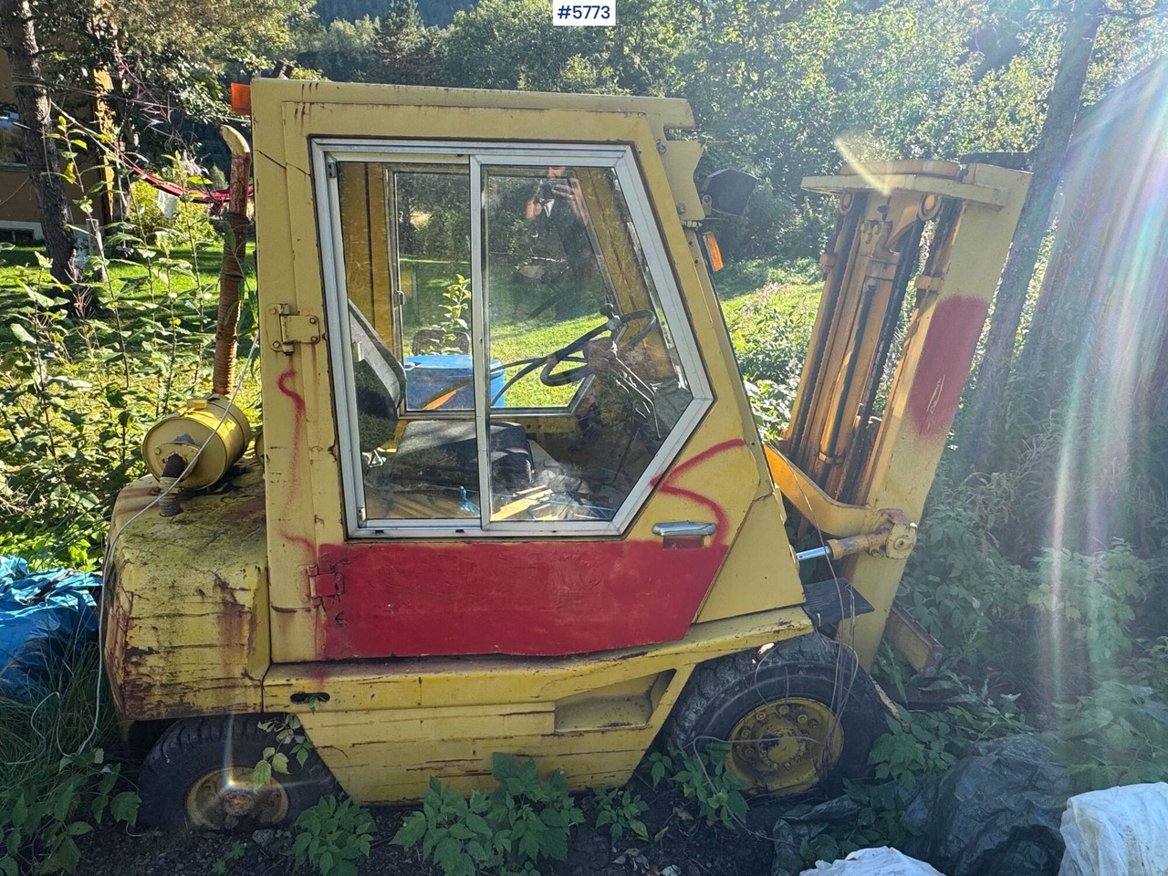 Toyota 02-3FD25 Truck. Repair object - Vastapainotrukki: kuva Toyota 02-3FD25 Truck. Repair object - Vastapainotrukki Toyota 02-3FD25 Truck. Repair object - Vastapainotrukki: kuva Toyota 02-3FD25 Truck. Repair object - Vastapainotrukki