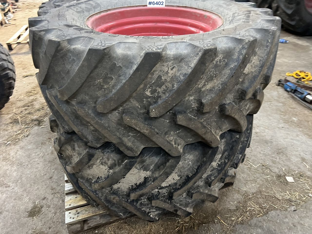 Tractor tires and rims - Täydellinen pyörä - Maatalouskoneet: kuva Tractor tires and rims - Täydellinen pyörä - Maatalouskoneet Tractor tires and rims - Täydellinen pyörä - Maatalouskoneet: kuva Tractor tires and rims - Täydellinen pyörä - Maatalouskoneet