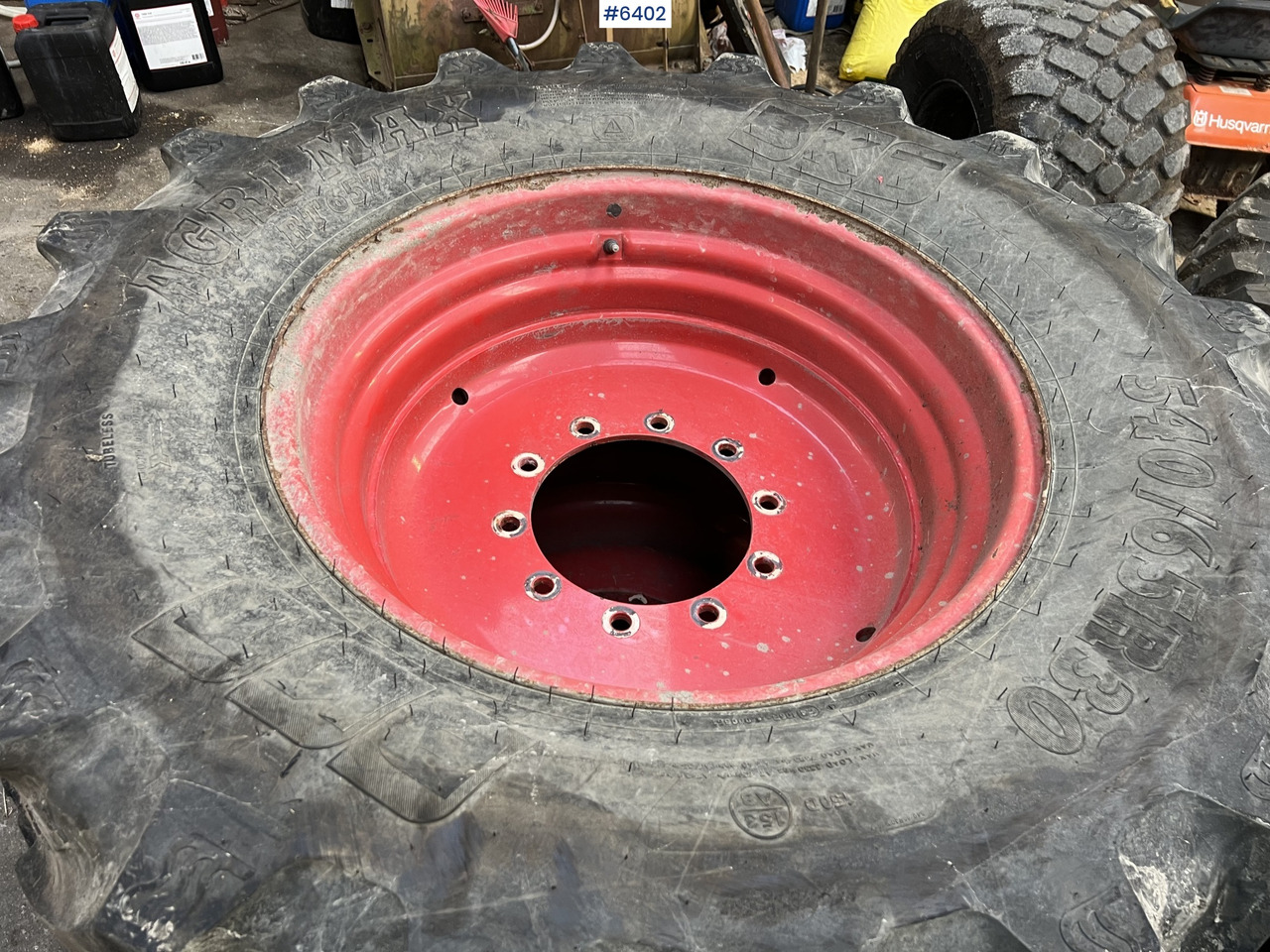 Tractor tires and rims - Täydellinen pyörä - Maatalouskoneet: kuva Tractor tires and rims - Täydellinen pyörä - Maatalouskoneet Tractor tires and rims - Täydellinen pyörä - Maatalouskoneet: kuva Tractor tires and rims - Täydellinen pyörä - Maatalouskoneet