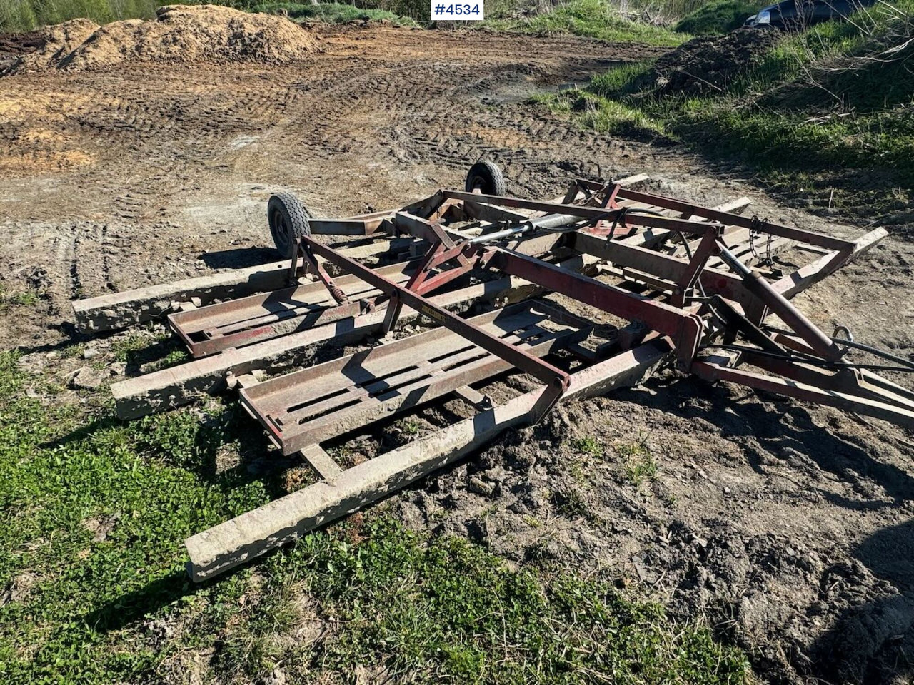 Väderstad harrow - Maanmuokkauskone: kuva Väderstad harrow - Maanmuokkauskone Väderstad harrow - Maanmuokkauskone: kuva Väderstad harrow - Maanmuokkauskone