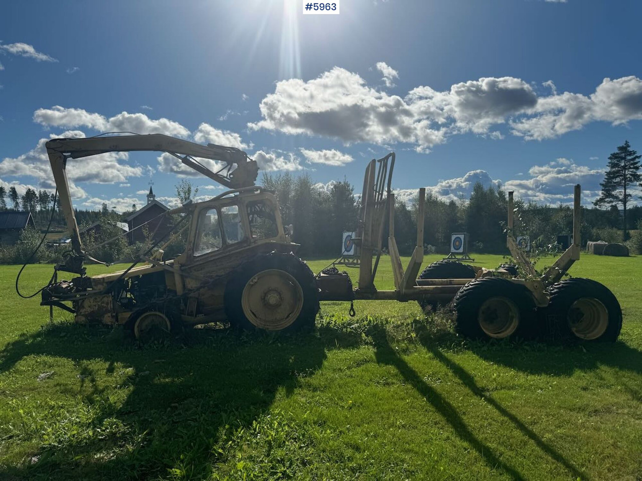 Volvo BM SM 460 "Lillenalle" Forest machine - Harvesteri: kuva Volvo BM SM 460 "Lillenalle" Forest machine - Harvesteri Volvo BM SM 460 "Lillenalle" Forest machine - Harvesteri: kuva Volvo BM SM 460 "Lillenalle" Forest machine - Harvesteri