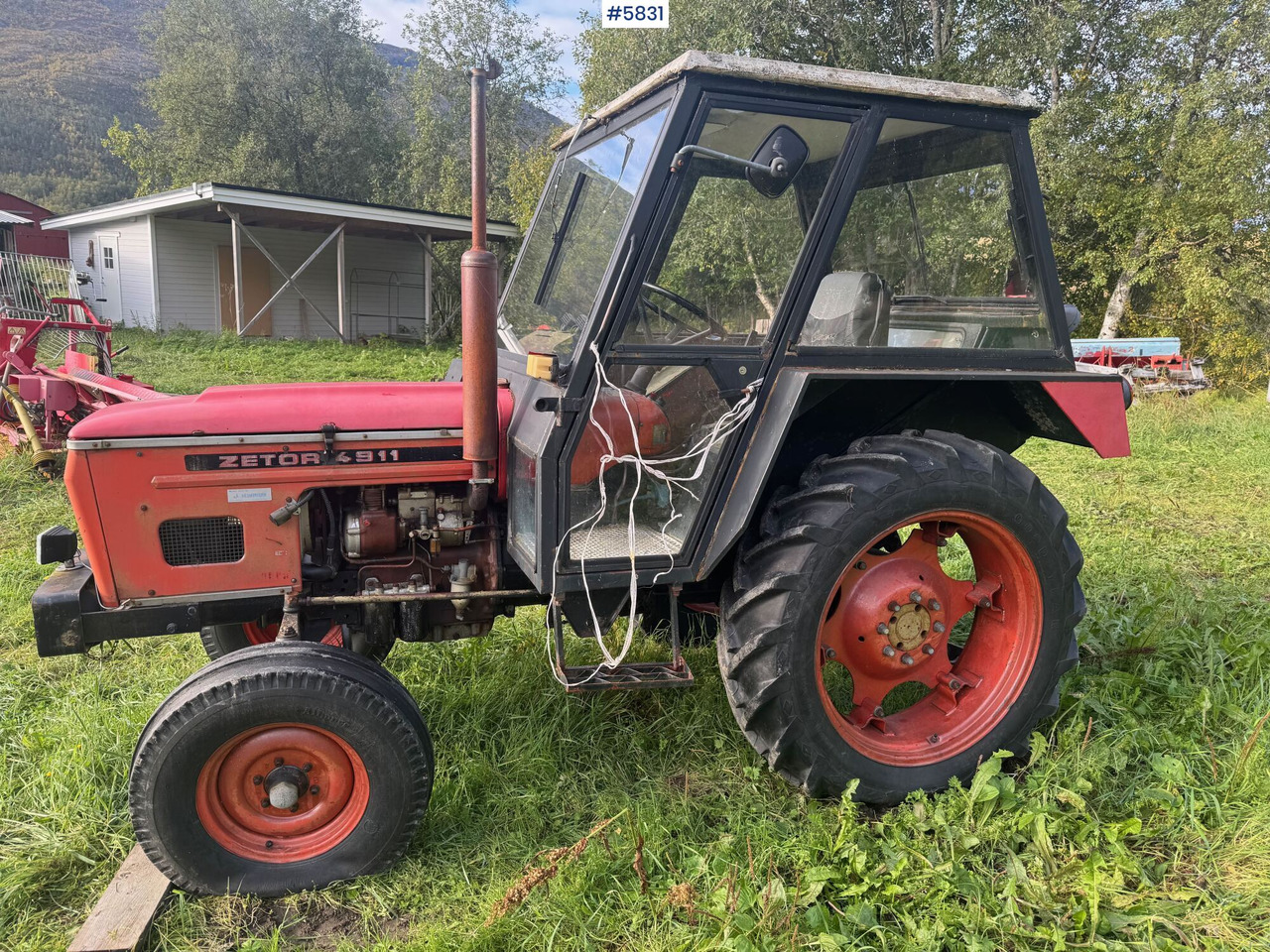 Zetor 4911 - Traktori: kuva  Zetor 4911 - Traktori Zetor 4911 - Traktori: kuva  Zetor 4911 - Traktori