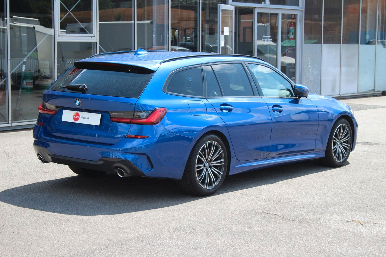BMW 320 Touring d M Sport Laser Alcantara Harman Kar - Farmari: kuva BMW 320 Touring d M Sport Laser Alcantara Harman Kar - Farmari BMW 320 Touring d M Sport Laser Alcantara Harman Kar - Farmari: kuva BMW 320 Touring d M Sport Laser Alcantara Harman Kar - Farmari