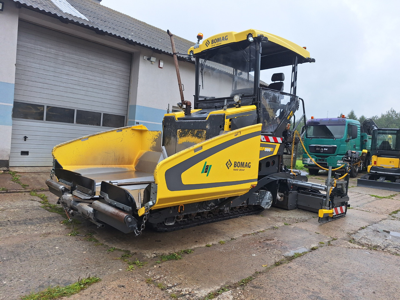 Bomag Bf 300C-3 - Asfalttilevittimet: kuva Bomag Bf 300C-3 - Asfalttilevittimet Bomag Bf 300C-3 - Asfalttilevittimet: kuva Bomag Bf 300C-3 - Asfalttilevittimet