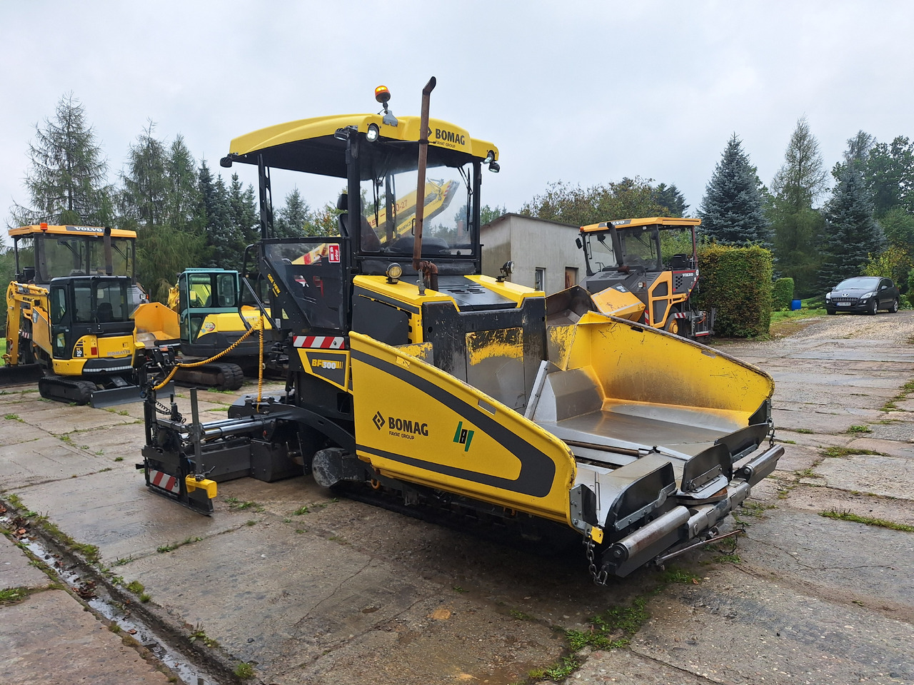 Bomag Bf 300C-3 - Asfalttilevittimet: kuva Bomag Bf 300C-3 - Asfalttilevittimet Bomag Bf 300C-3 - Asfalttilevittimet: kuva Bomag Bf 300C-3 - Asfalttilevittimet