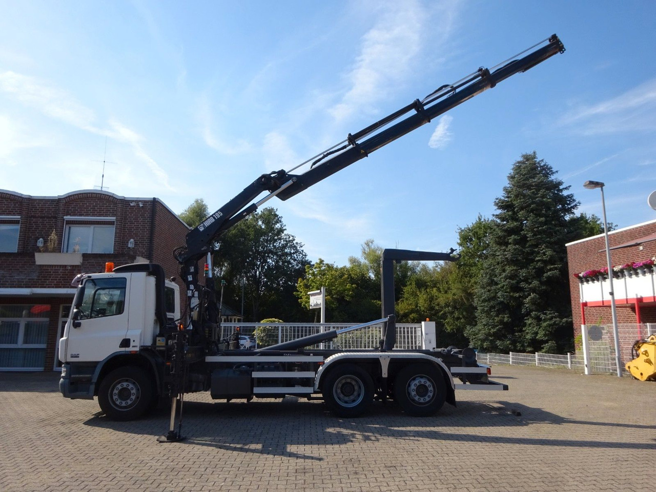 DAF 28-250 CF Abroller + HIA B195-3 Kran - Koukkulava kuorma-auto, Nosturiauto: kuva DAF 28-250 CF Abroller + HIA B195-3 Kran - Koukkulava kuorma-auto, Nosturiauto DAF 28-250 CF Abroller + HIA B195-3 Kran - Koukkulava kuorma-auto, Nosturiauto: kuva DAF 28-250 CF Abroller + HIA B195-3 Kran - Koukkulava kuorma-auto, Nosturiauto