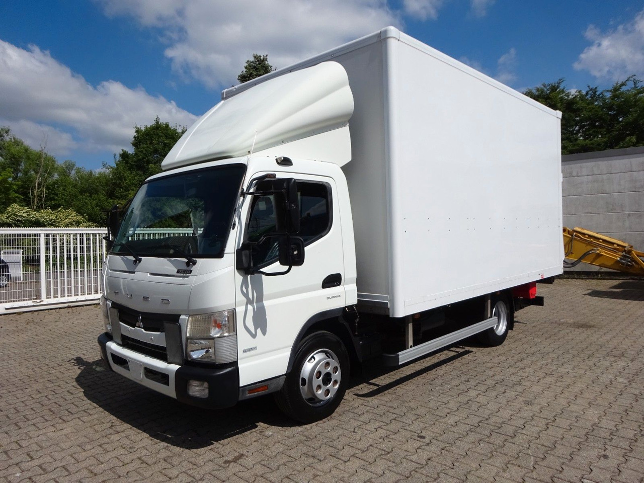 FUSO Canter 7C18 + LBW 4x2 - Jakeluauto: kuva FUSO Canter 7C18 + LBW 4x2 - Jakeluauto FUSO Canter 7C18 + LBW 4x2 - Jakeluauto: kuva FUSO Canter 7C18 + LBW 4x2 - Jakeluauto