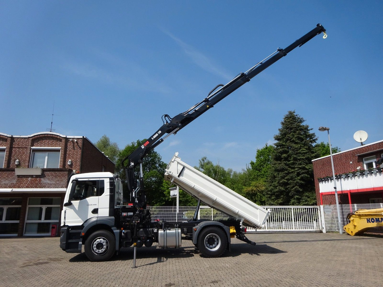 MAN 22.400 TGS + HIAB X-HIDUO 138 Kran - Kippiauto kuorma-auto, Nosturiauto: kuva MAN 22.400 TGS + HIAB X-HIDUO 138 Kran - Kippiauto kuorma-auto, Nosturiauto MAN 22.400 TGS + HIAB X-HIDUO 138 Kran - Kippiauto kuorma-auto, Nosturiauto: kuva MAN 22.400 TGS + HIAB X-HIDUO 138 Kran - Kippiauto kuorma-auto, Nosturiauto