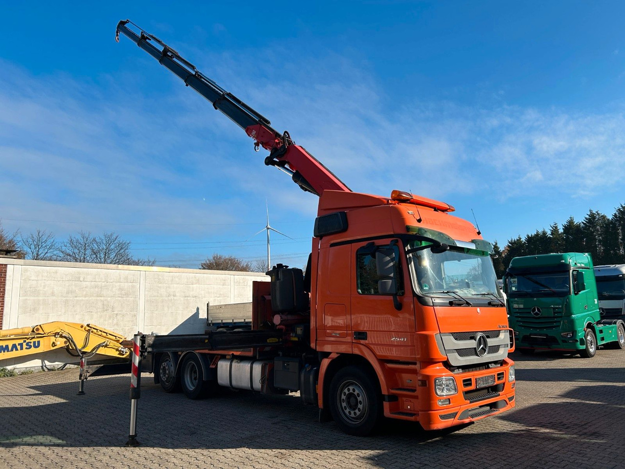 Mercedes-Benz 2541 Actros Plattform + FASSI Kran 6X2 - Nosturiauto: kuva Mercedes-Benz 2541 Actros Plattform + FASSI Kran 6X2 - Nosturiauto Mercedes-Benz 2541 Actros Plattform + FASSI Kran 6X2 - Nosturiauto: kuva Mercedes-Benz 2541 Actros Plattform + FASSI Kran 6X2 - Nosturiauto