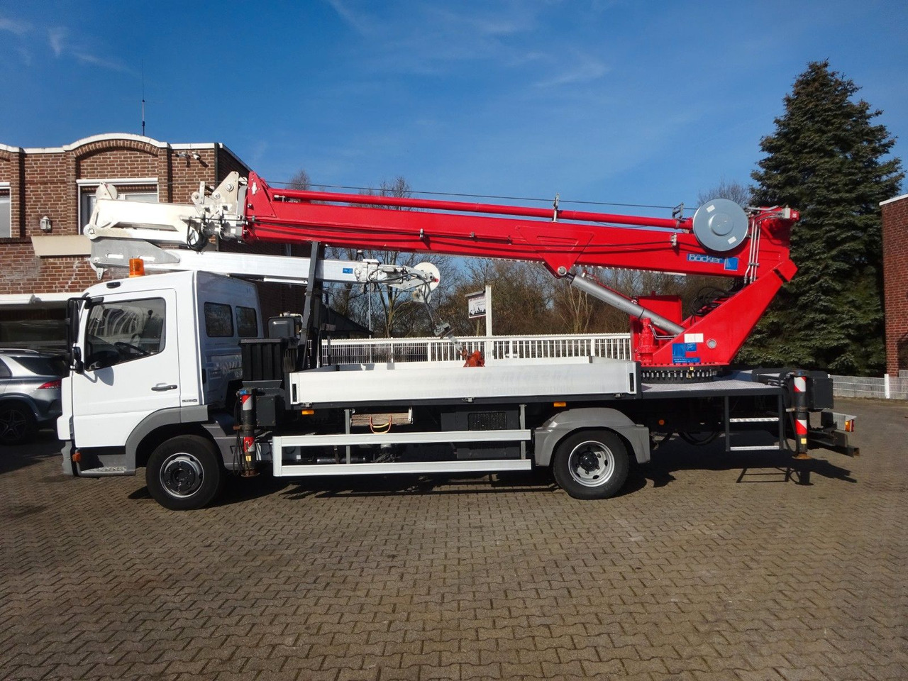 Mercedes-Benz 818 Atego + Böcker AK 32 Meter Dachdeckerkran - Nosturiauto: kuva Mercedes-Benz 818 Atego + Böcker AK 32 Meter Dachdeckerkran - Nosturiauto Mercedes-Benz 818 Atego + Böcker AK 32 Meter Dachdeckerkran - Nosturiauto: kuva Mercedes-Benz 818 Atego + Böcker AK 32 Meter Dachdeckerkran - Nosturiauto