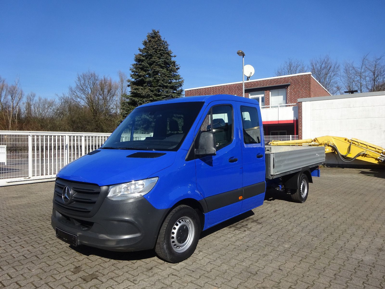 Mercedes-Benz Sprinter 314 CDI Pritsche Doppelkabiene 4x2 - Avolava pakettiauto, Jatko-ohjaamo kevyt kuorma-auto: kuva Mercedes-Benz Sprinter 314 CDI Pritsche Doppelkabiene 4x2 - Avolava pakettiauto, Jatko-ohjaamo kevyt kuorma-auto Mercedes-Benz Sprinter 314 CDI Pritsche Doppelkabiene 4x2 - Avolava pakettiauto, Jatko-ohjaamo kevyt kuorma-auto: kuva Mercedes-Benz Sprinter 314 CDI Pritsche Doppelkabiene 4x2 - Avolava pakettiauto, Jatko-ohjaamo kevyt kuorma-auto