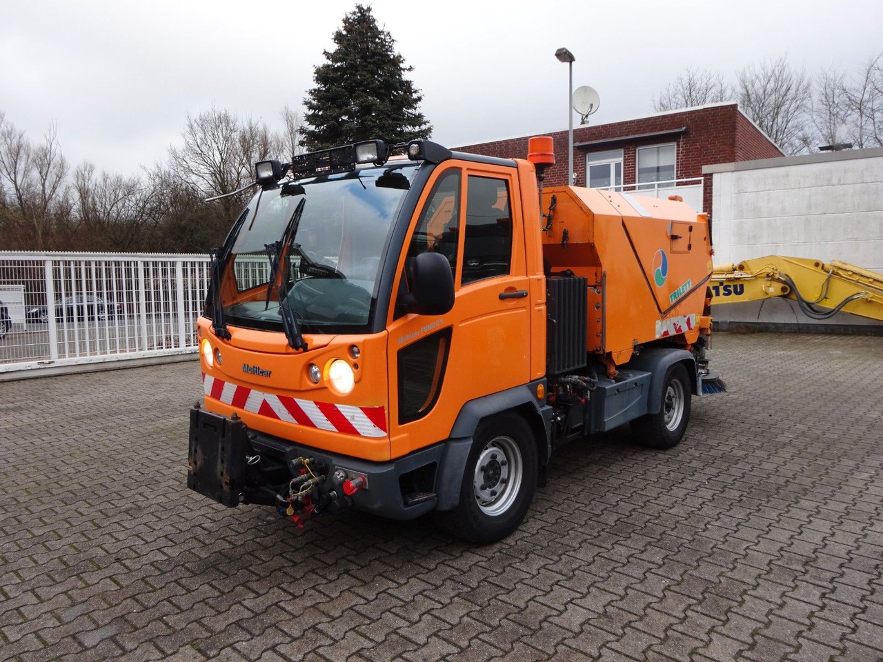 Kippilava-auto Multicar M30 HAKO FUMO Kehrmaschine+Kipper Wechsel-System: kuva Kippilava-auto Multicar M30 HAKO FUMO Kehrmaschine+Kipper Wechsel-System