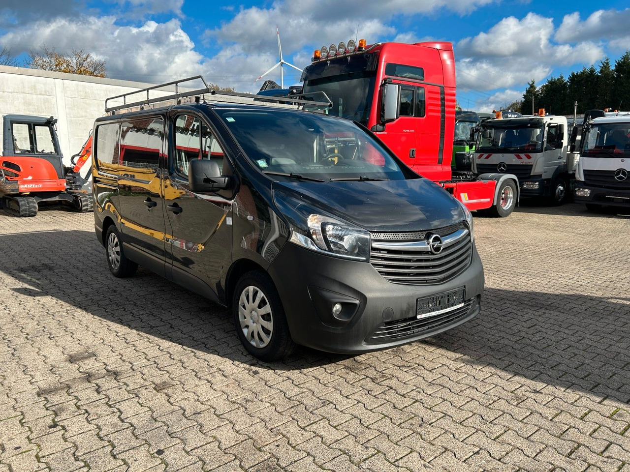 Opel Vivaro CDTI Kastenwagen 4x2 - Pieni pakettiauto: kuva Opel Vivaro CDTI Kastenwagen 4x2 - Pieni pakettiauto Opel Vivaro CDTI Kastenwagen 4x2 - Pieni pakettiauto: kuva Opel Vivaro CDTI Kastenwagen 4x2 - Pieni pakettiauto