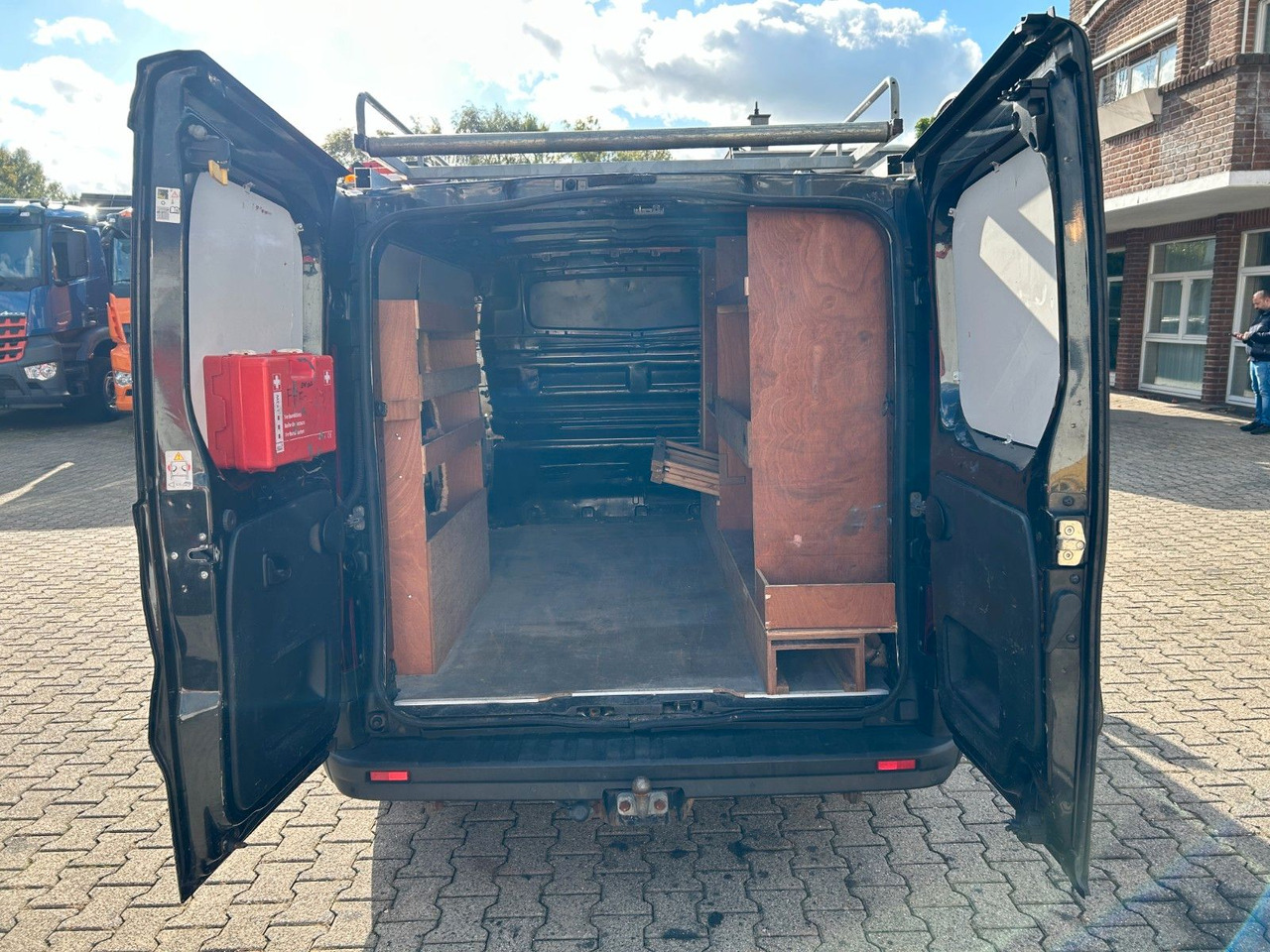 Opel Vivaro CDTI Kastenwagen 4x2 - Pieni pakettiauto: kuva Opel Vivaro CDTI Kastenwagen 4x2 - Pieni pakettiauto Opel Vivaro CDTI Kastenwagen 4x2 - Pieni pakettiauto: kuva Opel Vivaro CDTI Kastenwagen 4x2 - Pieni pakettiauto