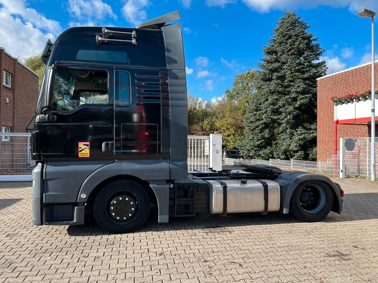 MAN 18.500 TGX 5x gleiche SZM im BESTAND !!! - Vetopöytäauto: kuva MAN 18.500 TGX 5x gleiche SZM im BESTAND !!! - Vetopöytäauto MAN 18.500 TGX 5x gleiche SZM im BESTAND !!! - Vetopöytäauto: kuva MAN 18.500 TGX 5x gleiche SZM im BESTAND !!! - Vetopöytäauto