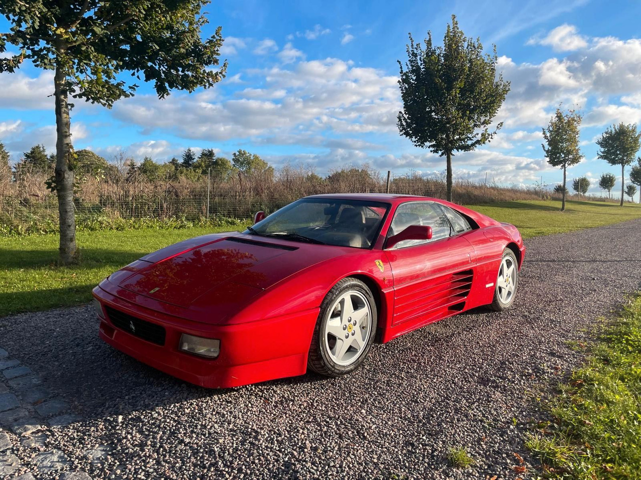 Ferrari 348 TB - Coupe: kuva Ferrari 348 TB - Coupe Ferrari 348 TB - Coupe: kuva Ferrari 348 TB - Coupe