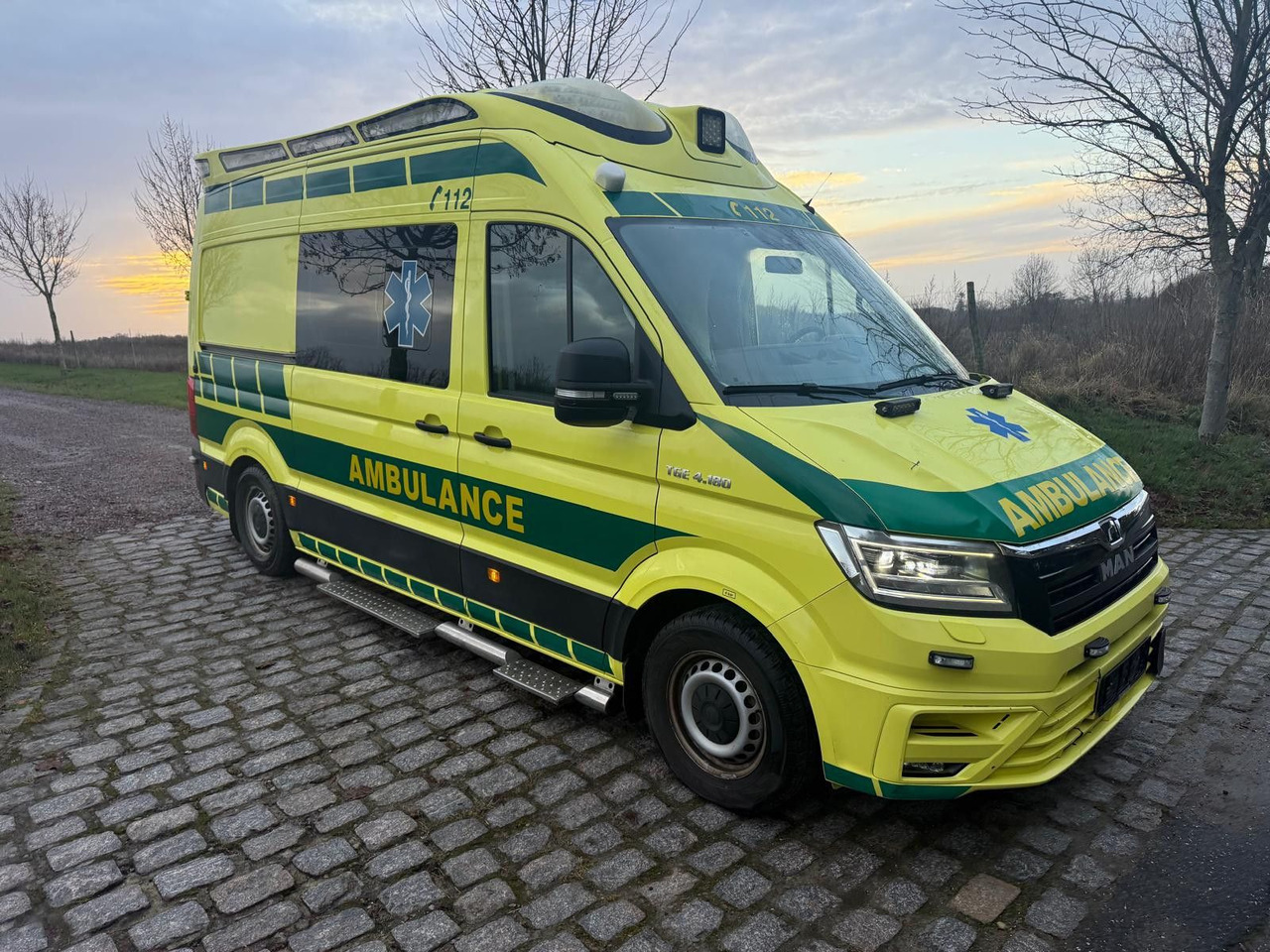 MAN TGE 4.180 Ambulance * 31 900 € netto - Ambulanssi: kuva MAN TGE 4.180 Ambulance * 31 900 € netto - Ambulanssi MAN TGE 4.180 Ambulance * 31 900 € netto - Ambulanssi: kuva MAN TGE 4.180 Ambulance * 31 900 € netto - Ambulanssi