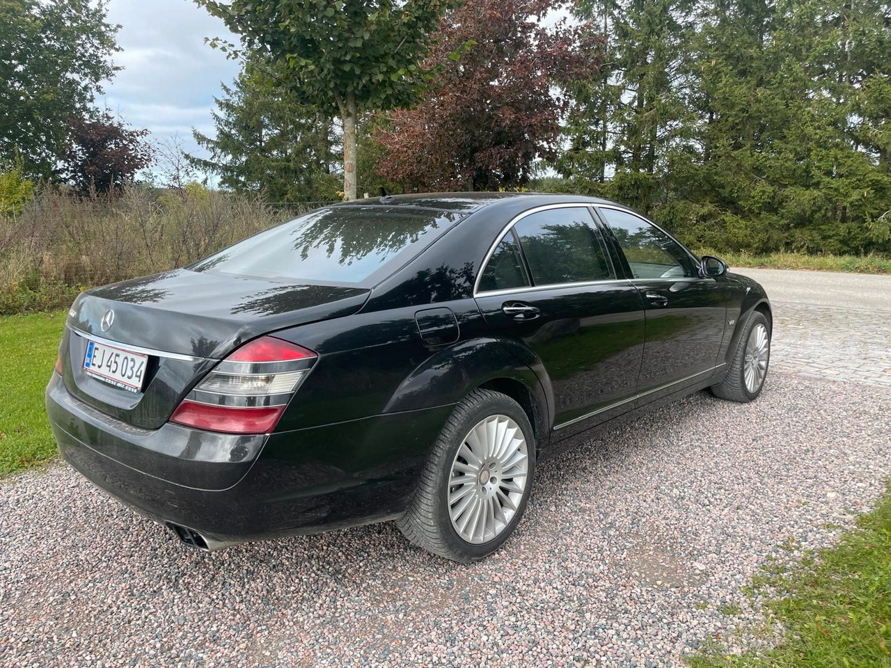 Mercedes-Benz S 600 S-Klasse Limousine - Farmari: kuva Mercedes-Benz S 600 S-Klasse Limousine - Farmari Mercedes-Benz S 600 S-Klasse Limousine - Farmari: kuva Mercedes-Benz S 600 S-Klasse Limousine - Farmari