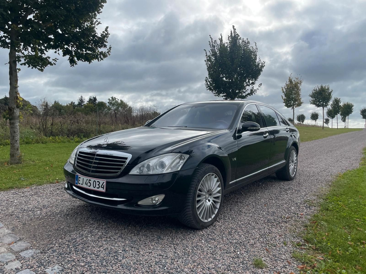 Mercedes-Benz S 600 S-Klasse Limousine - Farmari: kuva Mercedes-Benz S 600 S-Klasse Limousine - Farmari Mercedes-Benz S 600 S-Klasse Limousine - Farmari: kuva Mercedes-Benz S 600 S-Klasse Limousine - Farmari