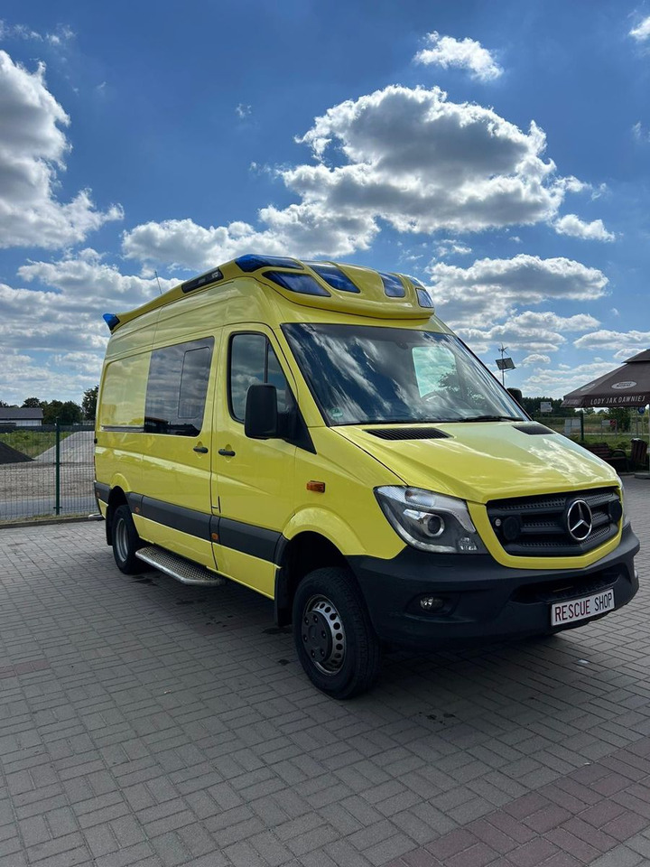 Mercedes-Benz Sprinter 519 CDI 4X4 **Ambulace** - Pikkubussi: kuva Mercedes-Benz Sprinter 519 CDI 4X4 **Ambulace** - Pikkubussi Mercedes-Benz Sprinter 519 CDI 4X4 **Ambulace** - Pikkubussi: kuva Mercedes-Benz Sprinter 519 CDI 4X4 **Ambulace** - Pikkubussi
