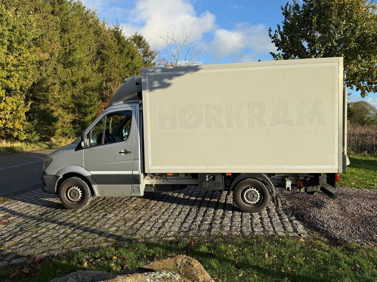 Mercedes-Benz Sprinter II 316 CDI Aut. Refigerator BOX +Lift - Kylmäauto: kuva Mercedes-Benz Sprinter II 316 CDI Aut. Refigerator BOX +Lift - Kylmäauto Mercedes-Benz Sprinter II 316 CDI Aut. Refigerator BOX +Lift - Kylmäauto: kuva Mercedes-Benz Sprinter II 316 CDI Aut. Refigerator BOX +Lift - Kylmäauto