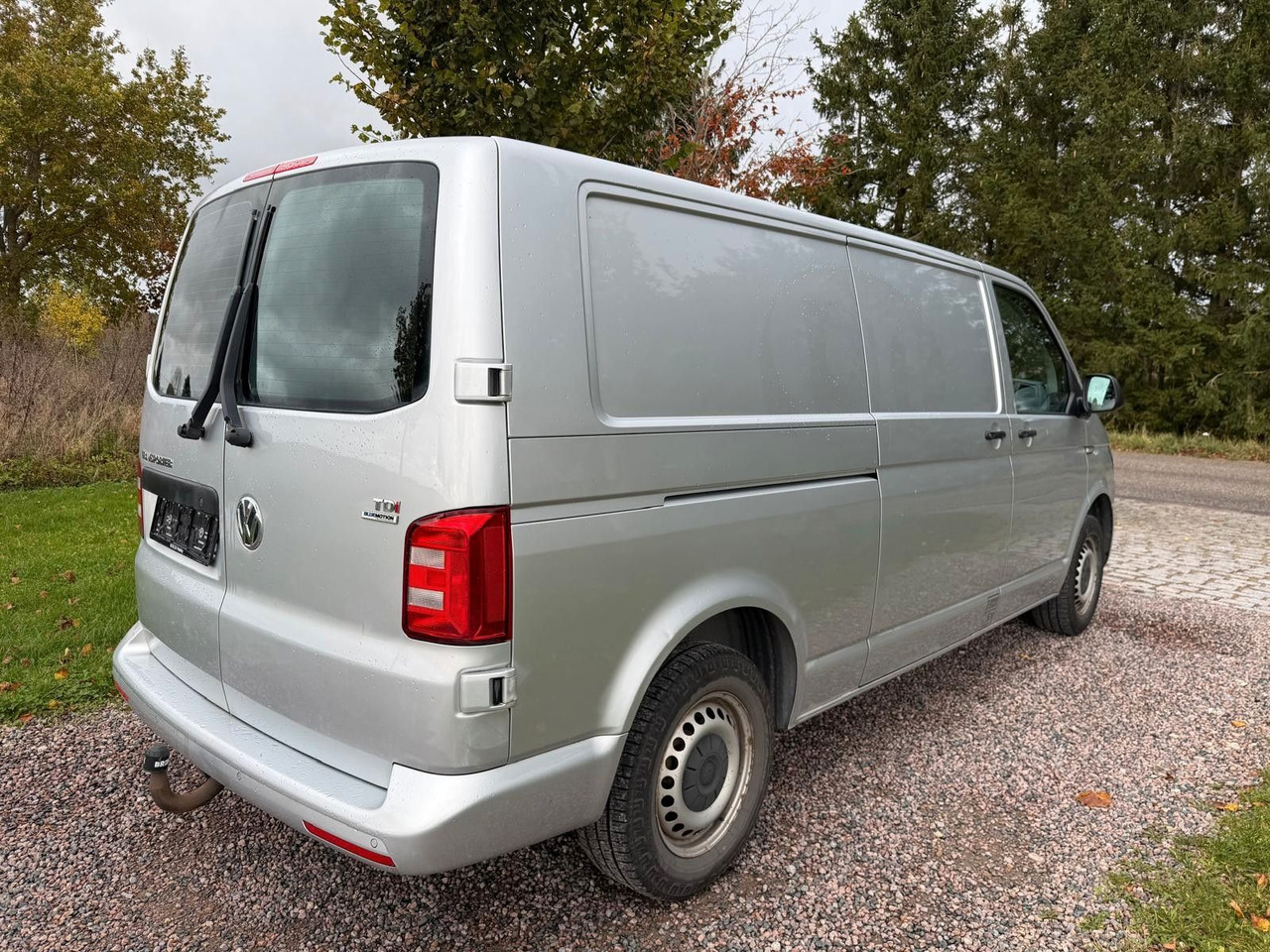 Volkswagen T6 Transporter Kasten lang - Pikkubussi: kuva Volkswagen T6 Transporter Kasten lang - Pikkubussi Volkswagen T6 Transporter Kasten lang - Pikkubussi: kuva Volkswagen T6 Transporter Kasten lang - Pikkubussi