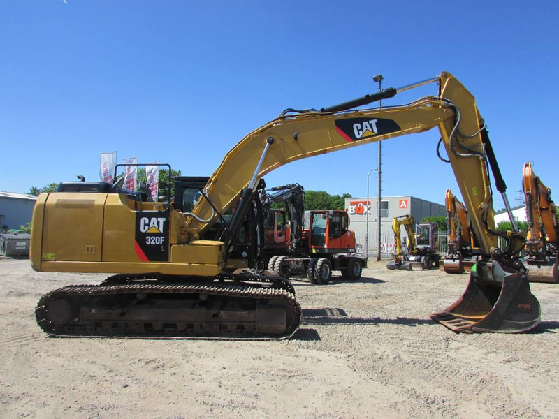 Cat 320 FL Kettenbagger 66.000 EUR / OQ 70/55 - Telakaivukone: kuva Cat 320 FL Kettenbagger 66.000 EUR / OQ 70/55 - Telakaivukone Cat 320 FL Kettenbagger 66.000 EUR / OQ 70/55 - Telakaivukone: kuva Cat 320 FL Kettenbagger 66.000 EUR / OQ 70/55 - Telakaivukone