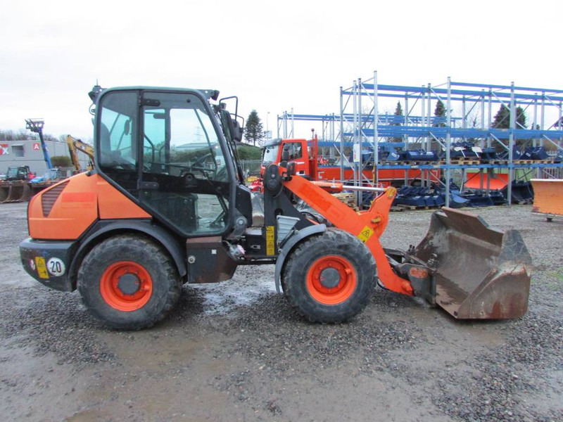 Komatsu WA 70-7 Radlader 24.500 EUR - Pyöräkuormaaja: kuva Komatsu WA 70-7 Radlader 24.500 EUR - Pyöräkuormaaja Komatsu WA 70-7 Radlader 24.500 EUR - Pyöräkuormaaja: kuva Komatsu WA 70-7 Radlader 24.500 EUR - Pyöräkuormaaja