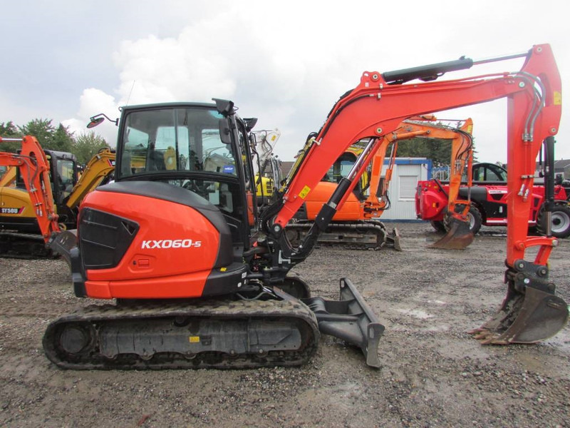 Kubota KX 060-5 Minibagger 48.000 EUR - Minikuormaaja: kuva Kubota KX 060-5 Minibagger 48.000 EUR - Minikuormaaja Kubota KX 060-5 Minibagger 48.000 EUR - Minikuormaaja: kuva Kubota KX 060-5 Minibagger 48.000 EUR - Minikuormaaja