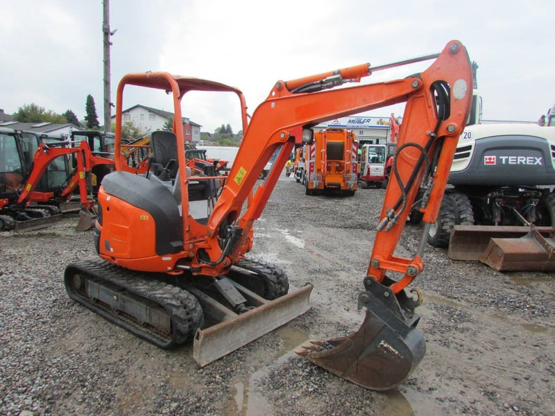 Kubota U 27-4 Canopy Minibagger 18.000 EUR - Minikuormaaja: kuva Kubota U 27-4 Canopy Minibagger 18.000 EUR - Minikuormaaja Kubota U 27-4 Canopy Minibagger 18.000 EUR - Minikuormaaja: kuva Kubota U 27-4 Canopy Minibagger 18.000 EUR - Minikuormaaja