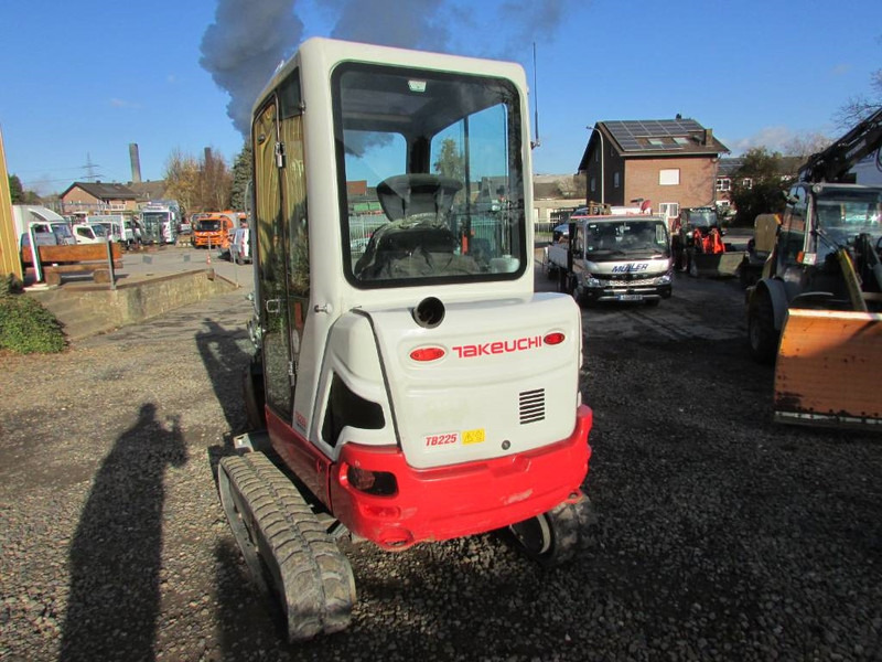 Takeuchi TB 225 V3 Minibagger 30.500 EUR - Minikuormaaja: kuva Takeuchi TB 225 V3 Minibagger 30.500 EUR - Minikuormaaja Takeuchi TB 225 V3 Minibagger 30.500 EUR - Minikuormaaja: kuva Takeuchi TB 225 V3 Minibagger 30.500 EUR - Minikuormaaja