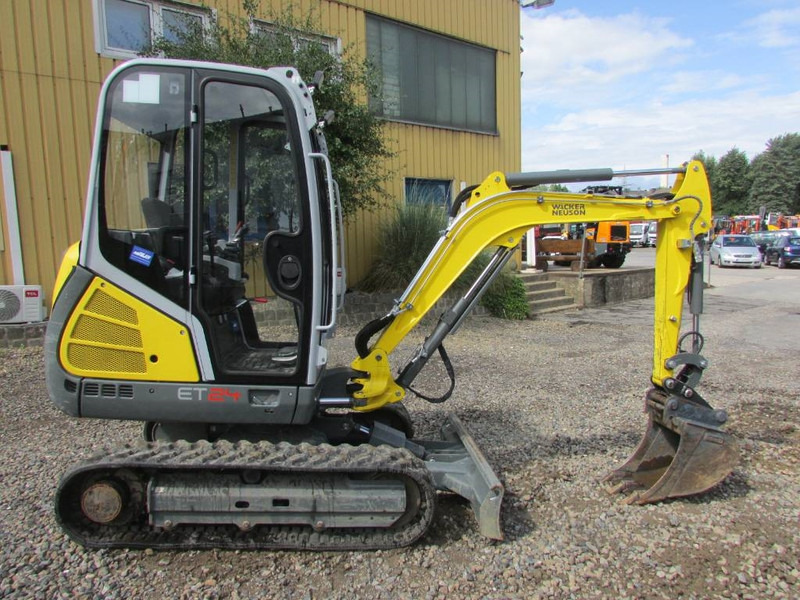WACKER NEUSON ET 24 Minibagger 26.500 EUR - Minikuormaaja: kuva WACKER NEUSON ET 24 Minibagger 26.500 EUR - Minikuormaaja WACKER NEUSON ET 24 Minibagger 26.500 EUR - Minikuormaaja: kuva WACKER NEUSON ET 24 Minibagger 26.500 EUR - Minikuormaaja