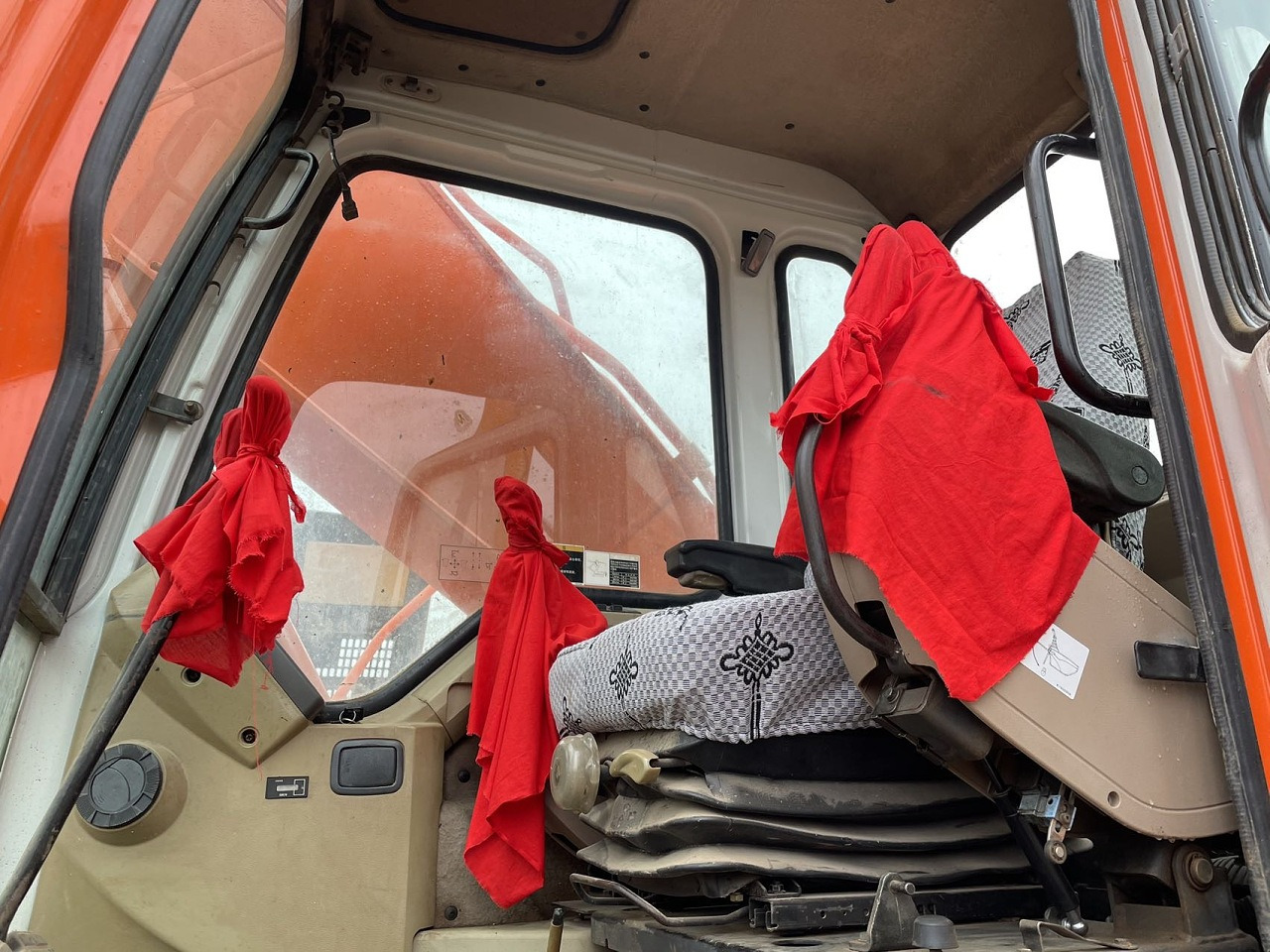 DOOSAN DH220 - Telakaivukone: kuva DOOSAN DH220 - Telakaivukone DOOSAN DH220 - Telakaivukone: kuva DOOSAN DH220 - Telakaivukone