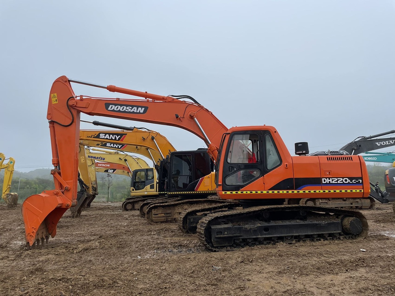 DOOSAN DH220 - Telakaivukone: kuva DOOSAN DH220 - Telakaivukone DOOSAN DH220 - Telakaivukone: kuva DOOSAN DH220 - Telakaivukone