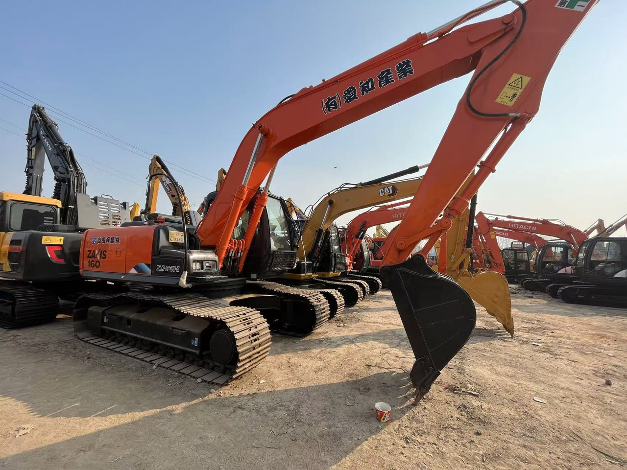 HITACHI ZX160 - Telakaivukone: kuva HITACHI ZX160 - Telakaivukone HITACHI ZX160 - Telakaivukone: kuva HITACHI ZX160 - Telakaivukone