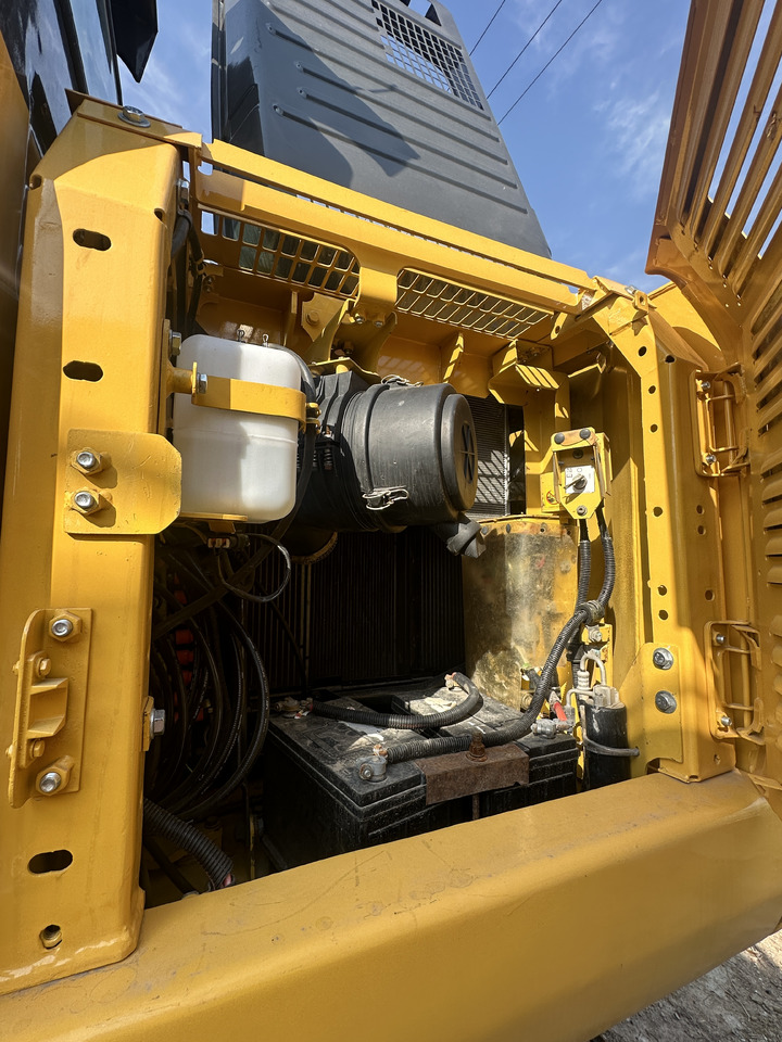 KOMATSU PC110-7 - Telakaivukone: kuva KOMATSU PC110-7 - Telakaivukone KOMATSU PC110-7 - Telakaivukone: kuva KOMATSU PC110-7 - Telakaivukone