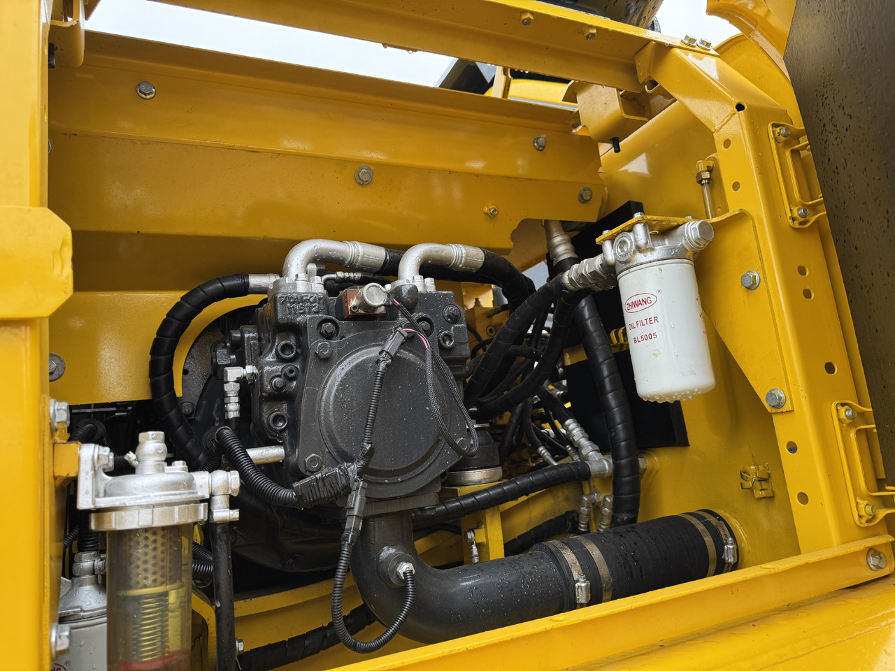 KOMATSU PC160 - Telakaivukone: kuva KOMATSU PC160 - Telakaivukone KOMATSU PC160 - Telakaivukone: kuva KOMATSU PC160 - Telakaivukone