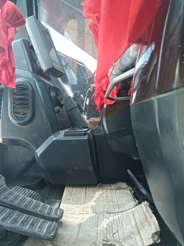 Sany SY 485 H - Telakaivukone: kuva Sany SY 485 H - Telakaivukone Sany SY 485 H - Telakaivukone: kuva Sany SY 485 H - Telakaivukone