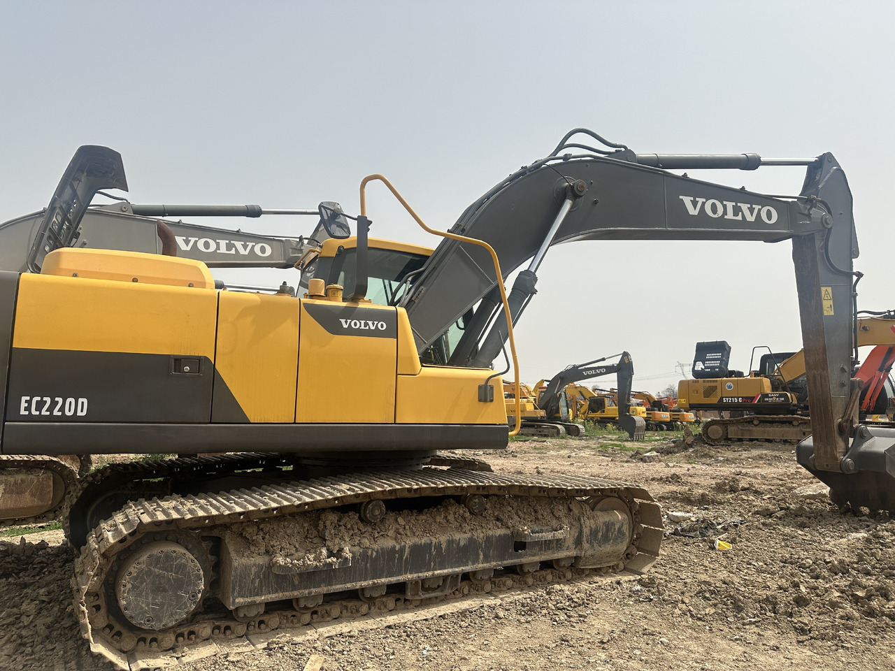 VOLVO EC220D - Telakaivukone: kuva VOLVO EC220D - Telakaivukone VOLVO EC220D - Telakaivukone: kuva VOLVO EC220D - Telakaivukone