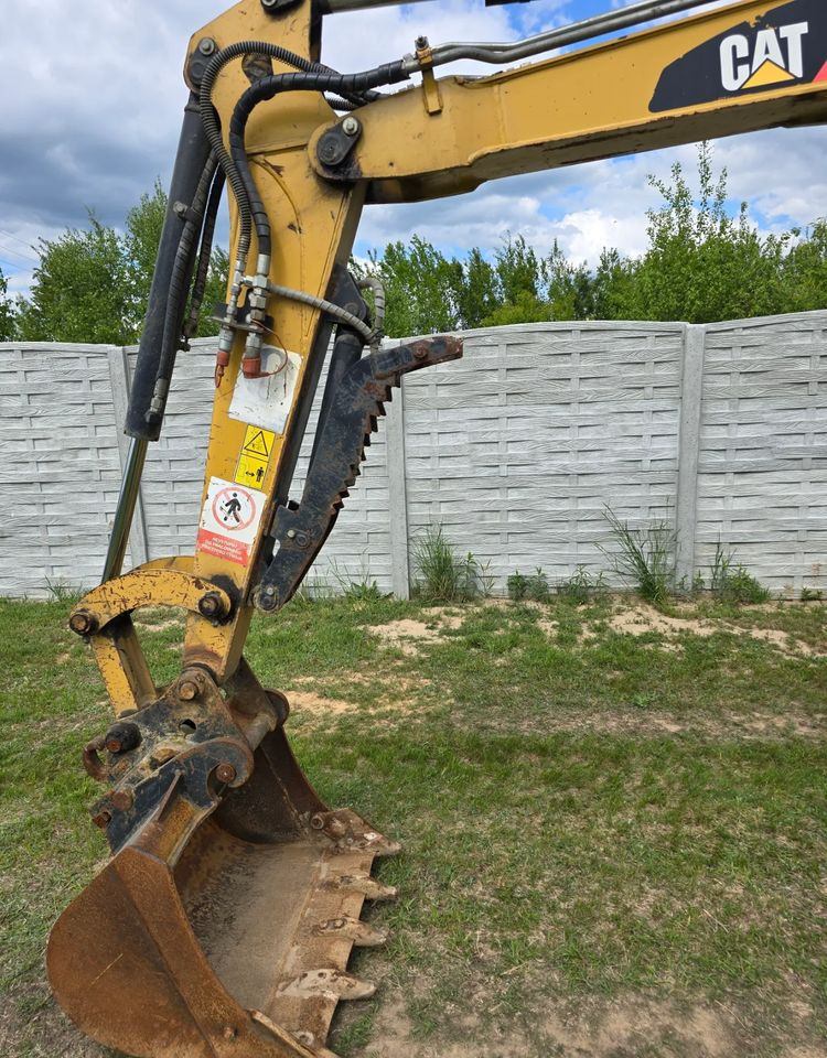 Caterpillar - Telakaivukone: kuva Caterpillar - Telakaivukone Caterpillar - Telakaivukone: kuva Caterpillar - Telakaivukone