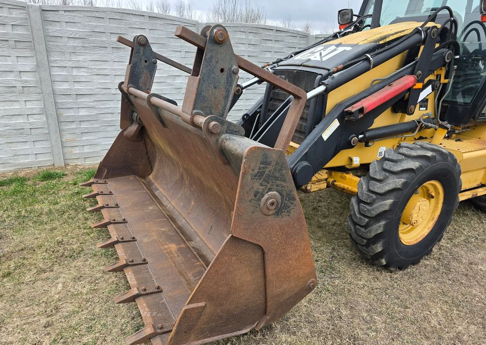 Caterpillar - Kaivuri-trukki: kuva Caterpillar - Kaivuri-trukki Caterpillar - Kaivuri-trukki: kuva Caterpillar - Kaivuri-trukki