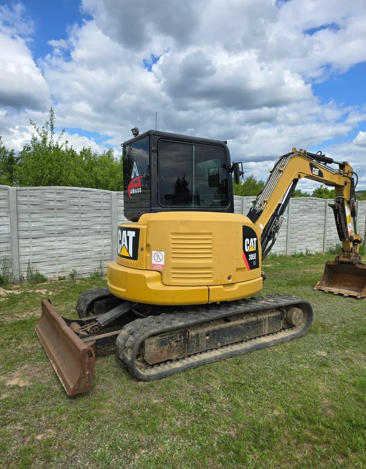 Caterpillar - Telakaivukone: kuva Caterpillar - Telakaivukone Caterpillar - Telakaivukone: kuva Caterpillar - Telakaivukone