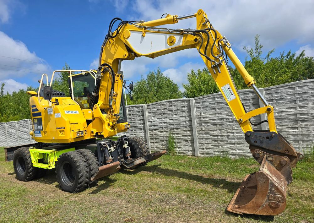 Komatsu - Pyöräalustainen kaivinkone: kuva Komatsu - Pyöräalustainen kaivinkone Komatsu - Pyöräalustainen kaivinkone: kuva Komatsu - Pyöräalustainen kaivinkone